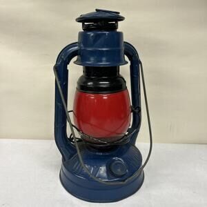 Vintage Dietz Blue Little Wizard R.R. Oil Lantern. NY RED Glass Globe